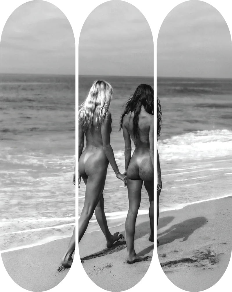 BEACH WALK B&W